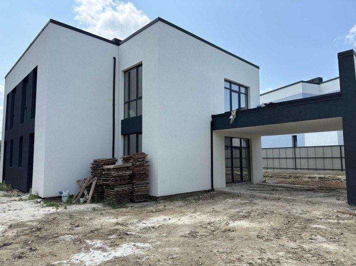 Продаж дуплексу в селі Вовчинець по вулиці Патріарха Володимира - фото 1