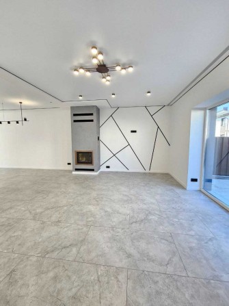 Таунхаус з новим ремонтом в с. Крихівці - фото 1