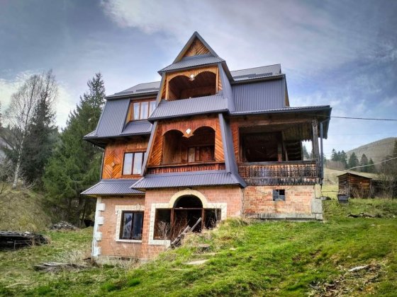 Житловий комплекс в самому серці Карпат - Ворохті з землею 40 сот Ворохта