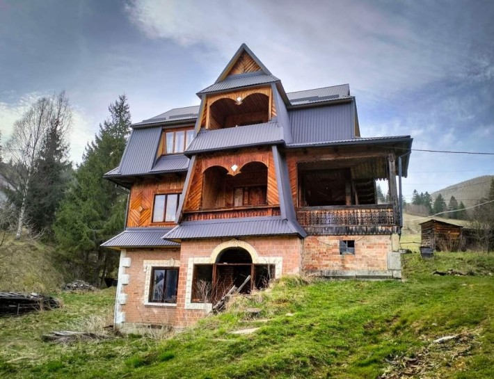 Житловий комплекс в самому серці Карпат - Ворохті з землею 40 сот - фото 1