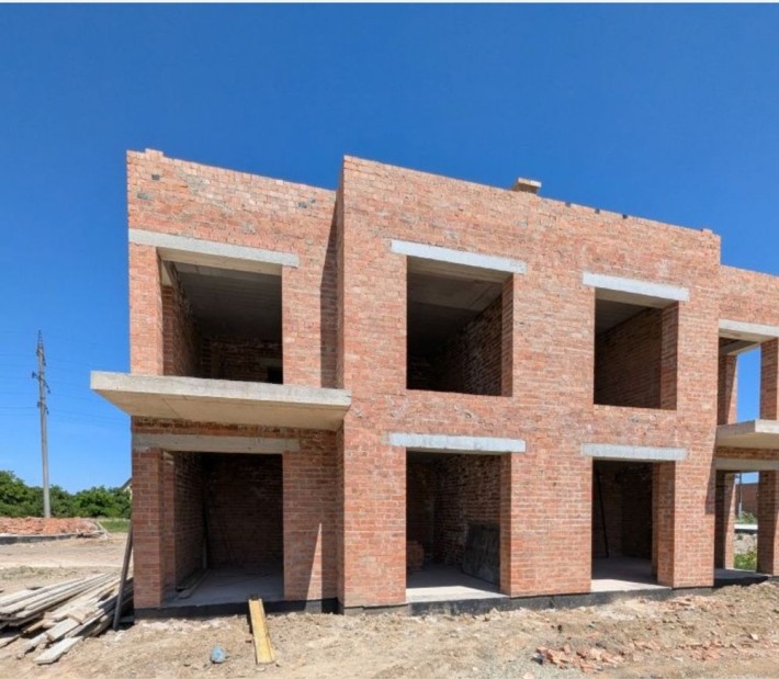 Якісний дуплекс зі зручною  локацією та асфальнованим підїздом - фото 1