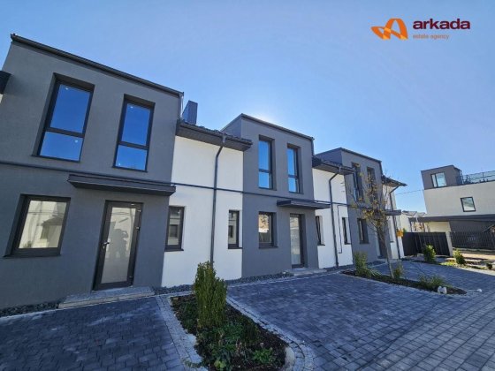 Терміновий продаж готового до ремонту Таунхаусу в Крихівцях!  Y Криховцы