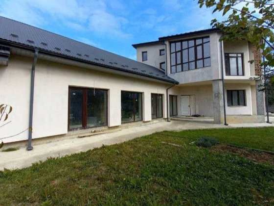 Продаж будинку з незавершеним ремонтом Чукаловка