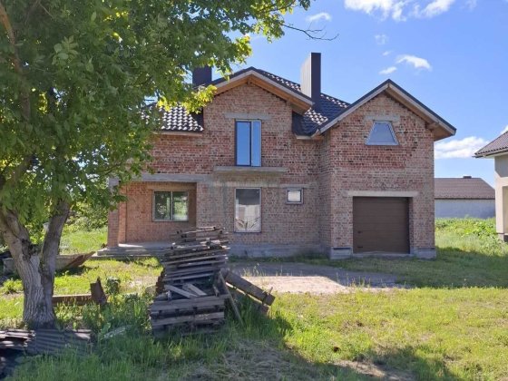 Продається будинок в котеджному містечку. До центру 15 хвилин. Драгомирчани