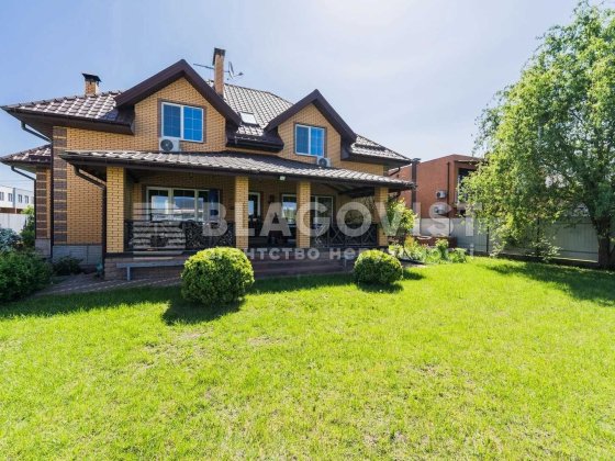 Продаж будинку с.Гатне 290 м.кв ділянка 12 соток до метро-Теремки 2км. Гатное