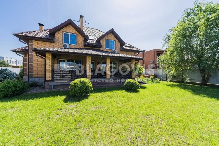 Продаж будинку с.Гатне 290 м.кв ділянка 12 соток до метро-Теремки 2км. - фото 1