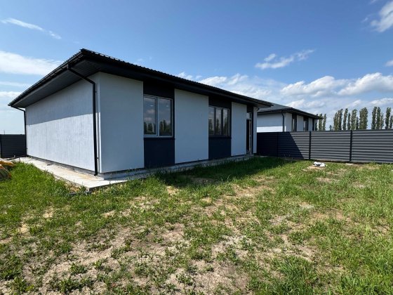 Окремий будинок з комунікаціями, з ділянкою 4 сотки! 90 квадратів! Белогородка