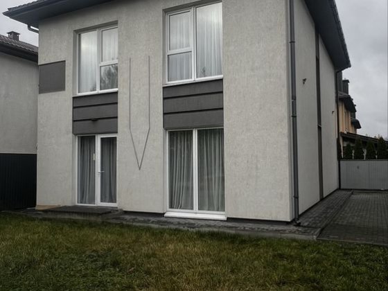 Котедж з ремонтом с.Гатне 4км до Києва Гатное