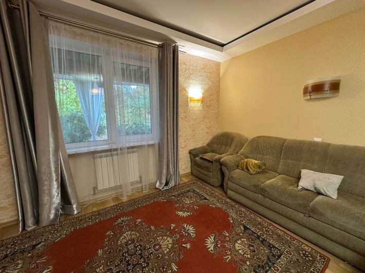 Продаж будинку 191м2. 4 кімнати. Євроремонт. Газ. Гараж. Центр. ID:762 - фото 1