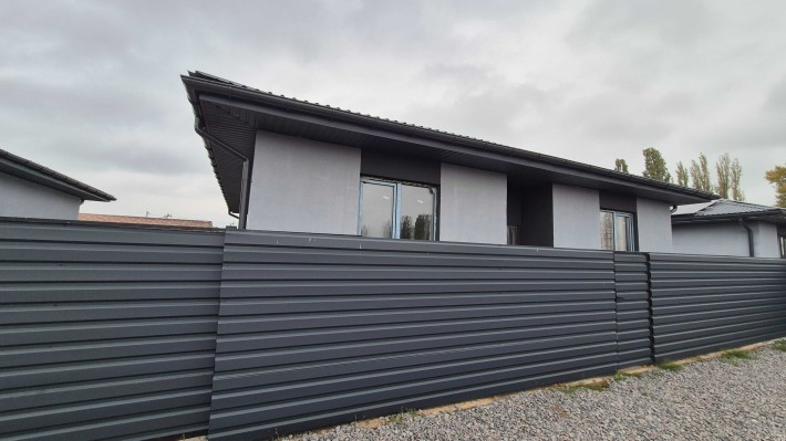 Новий будинок у тихому районі — 90 м² з якісним будівництвом - фото 1