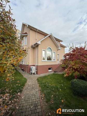 Без %; будинок з ремонтом; Святопетрівськ, вул. Б. Хмельницького; - фото 1