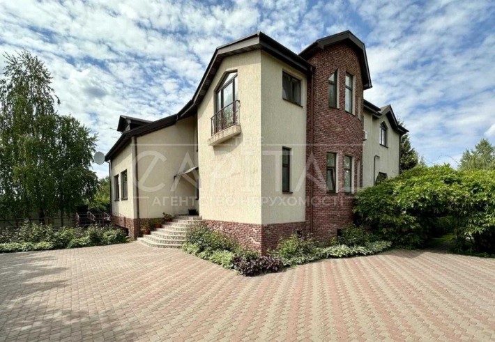 Будинок з бомбосховищем та гаражем в Козині/Конча-Заспа/ - фото 1