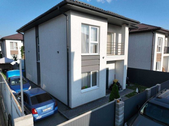 Продаж 4к будинку Гатне Теремки 147 м2 4 сотки з ремонтом Без комісії Гатное