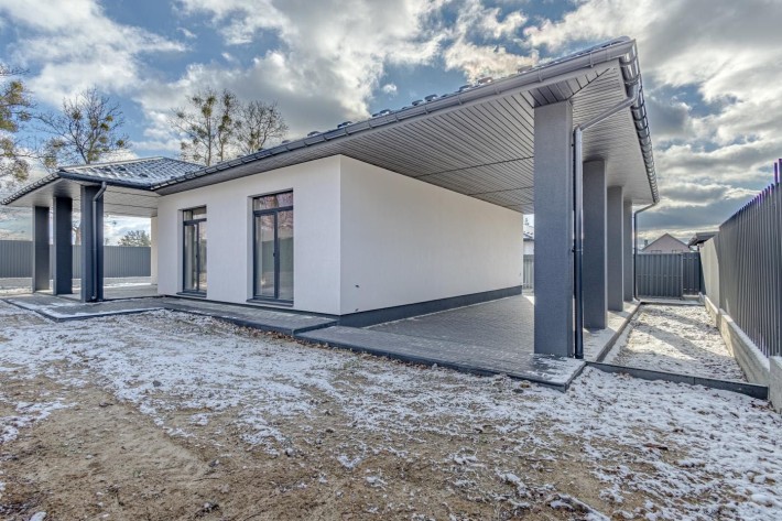 Одноповерховий будинок 115 м.кв. на 5 сотках в селі Білогородка - фото 1