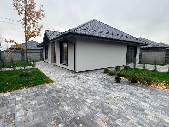 Продам Фасадний Будинок з Якісним Ремонтом. Газове Опалення. Ворзель