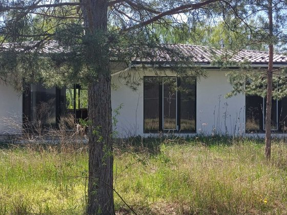 Чудивий будинок 130м2  в одному поверсі під чистове оздоблення Козин