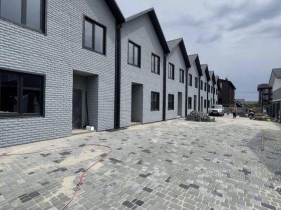 Ваш новий дім уже чекає – Двоповерхові Таунхауси Святопетровское