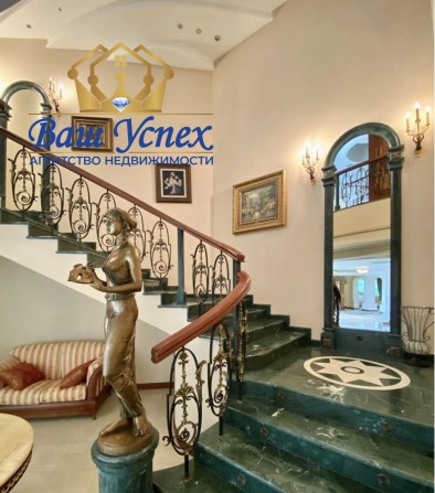 Продажа  дома  в городке на Дамбе. С выходом на реку. Козин. - фото 1