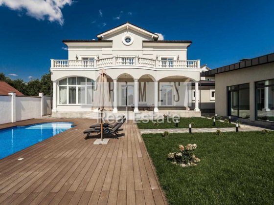 Продаж/Будинок/750 м2/Крюківщина/вул. Молодіжна, 3/Києво-Святошинський Крюковщина