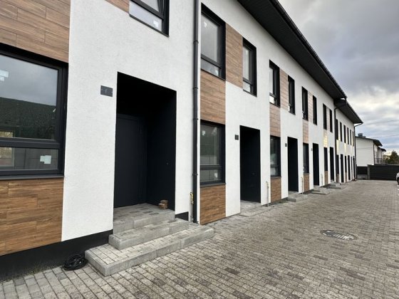 Танхаус Святопетрівське Святопетровское