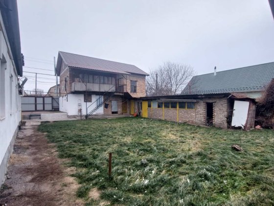 Святопетрівське центр села , фасадна ділянка під житло, бізнес Святопетровское