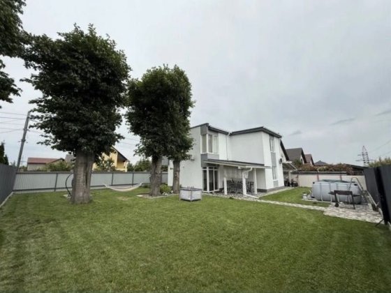 Продам будинок з ремонтом меблями і технікою в Крюківщині Крюковщина