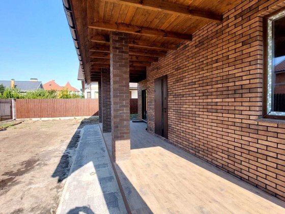 Продаж новобудови. Метро пішки. Гатне. 2 поверхи. 150 кв. 7 соток. Газ Гатное