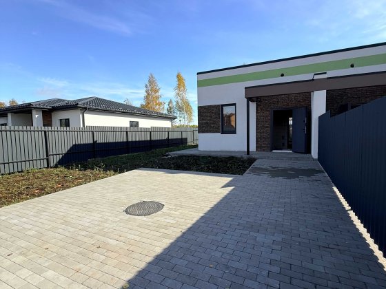 Продам Кутовий Таунхаус. Велика Ділянка 3,5 сотки. Газове Опалення. Ворзель