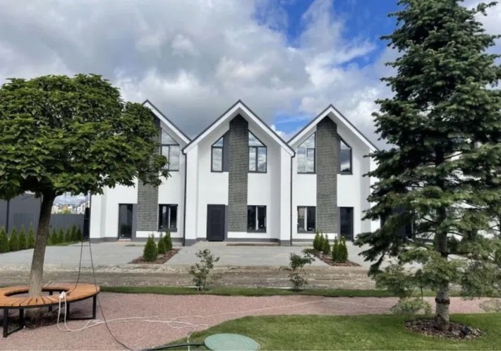 Продаж просторного  таунхаусу в Котеджному містечку «Щаслива вулиця» - фото 1