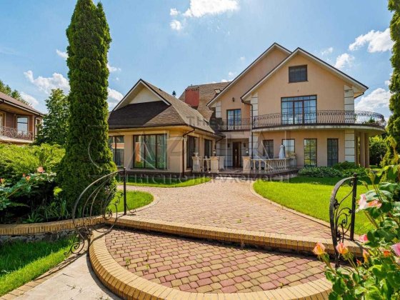 Продаж розкішного будинку в КМ с. Козин Конча Заспа Козин