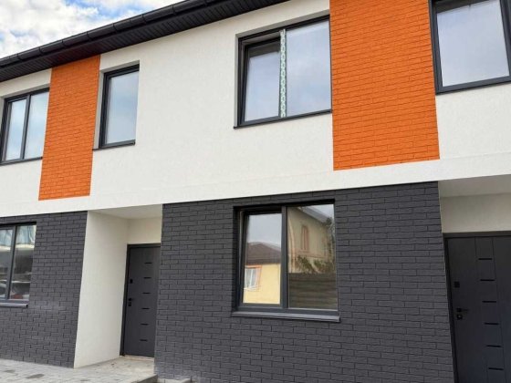 Продаж газифікованого таунхаусу 107м2. 4 кімнати. Під ремонт. ID:765 Ворзель