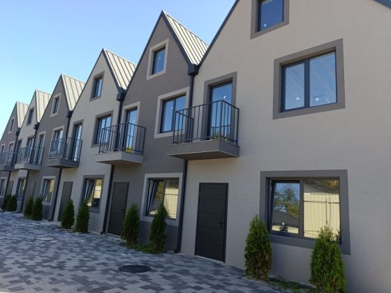 Таунхаус 80м², 2 поверхи, Білогородка, 1 сотка землі Белогородка