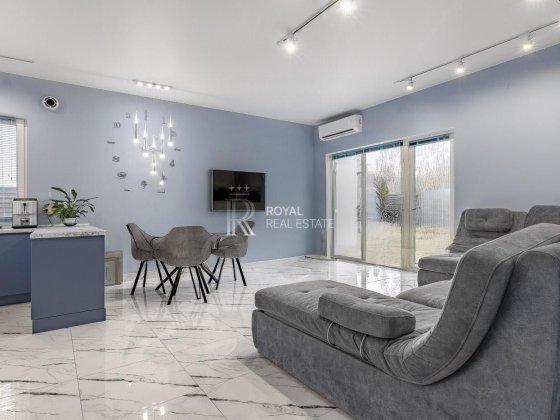 Продаж двоповерхового будинку 144 м2 Гатне Одеська траса вул Янчука Гатное