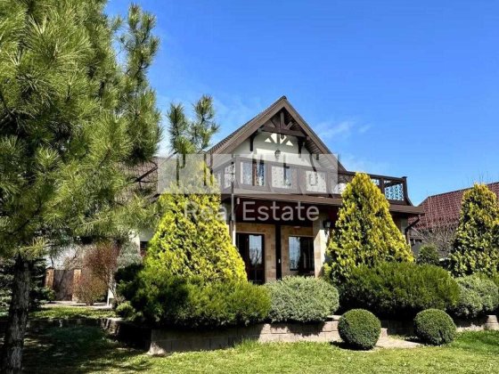 Продаж будинку з дизайнерським ремонтом, бомбосховище, Ходосівка Ходосівка