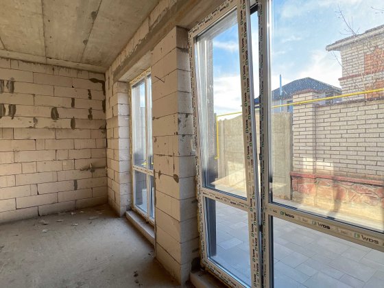 Продам таунхаус з газом! 4 кімнати. Супермаркет поруч. До Авеніру 4 хв Ворзель