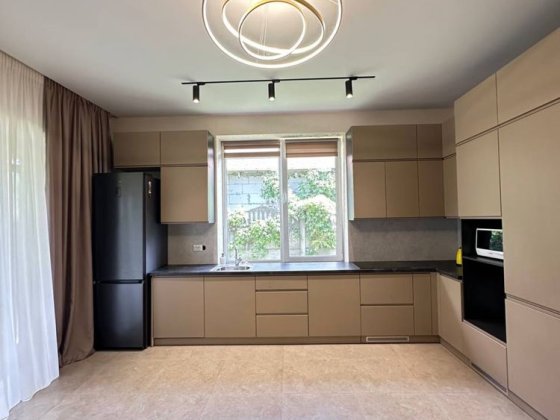 Продам будинок з ремонтом в Ворзелі, все залишається, мін оформлення Ворзель