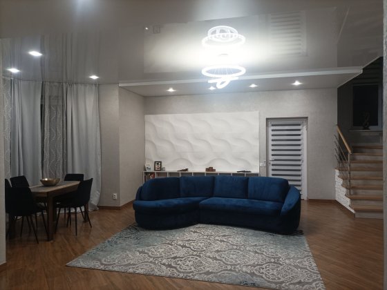 Продаж сучасного будинку, власник Крюковщина