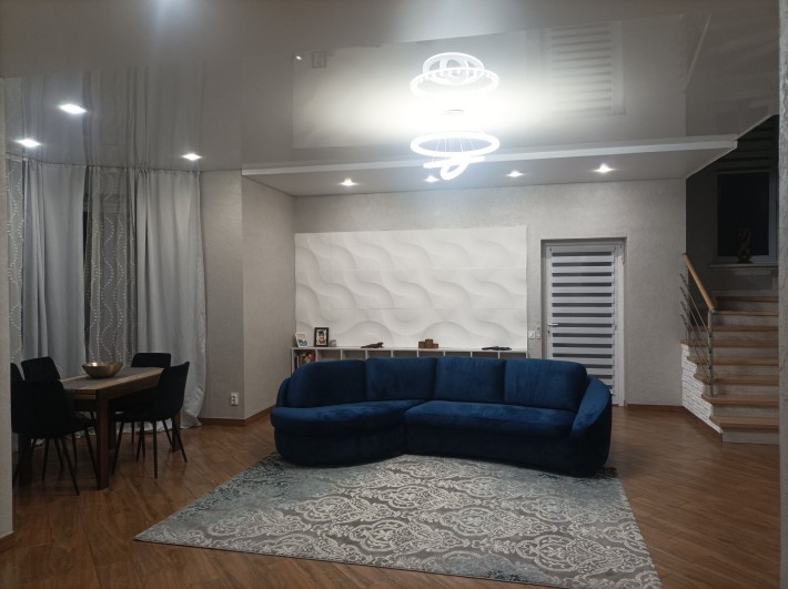 Продаж сучасного будинку, власник - фото 1