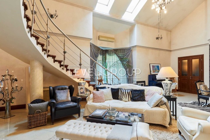 Будинок на Озері с. Гатне Найкращий дизайн - фото 1