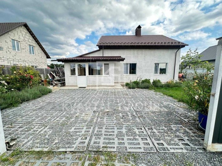 Двоповерховий будинок 152 м² з ремонтом, ділянка 6 соток - фото 1