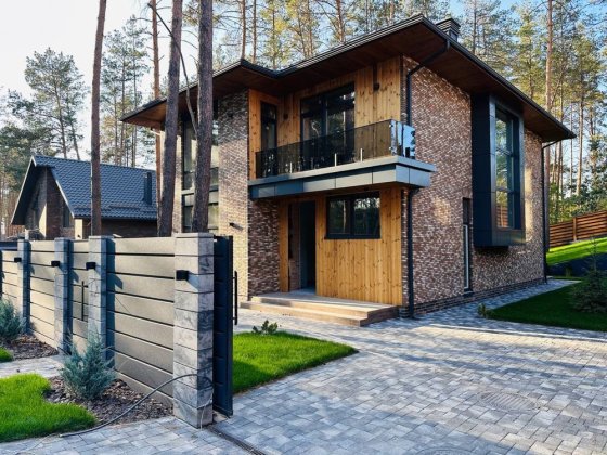 Чарівний будинок серед лісу в комплексі під охороною‼️ Ходосівка