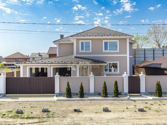 Продаж Будинок Гатне 4-к 330 м.кв Фастівский р-н Гараж Гатное