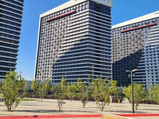 Продаж 3-к квартири вул. Дніпровська набережна 15д Киев