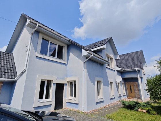 Ваш власний затишний куточок біля річки у мальовничій Білогородці! Белогородка