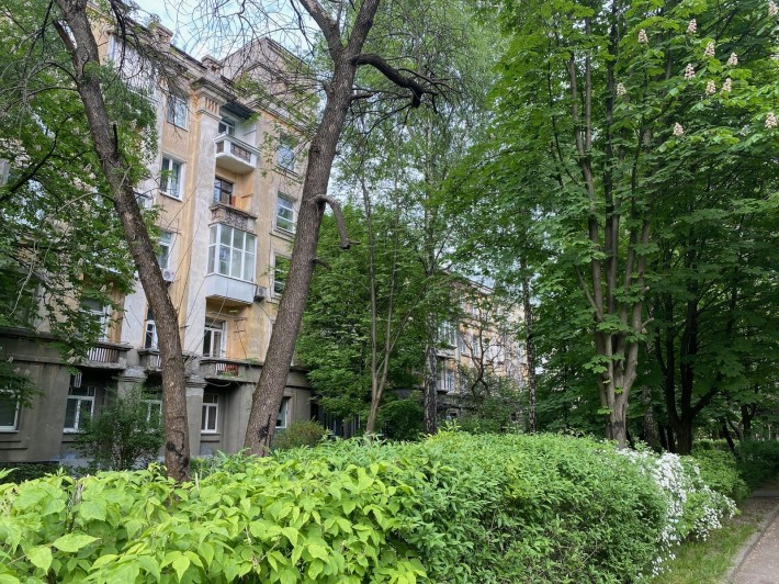 Продаж 3-к квартири у сталінці на Антонова 2/32. площа Космонавтів. - фото 1