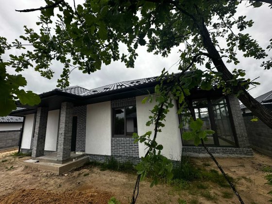 Акційний готовий будинок біля Києва