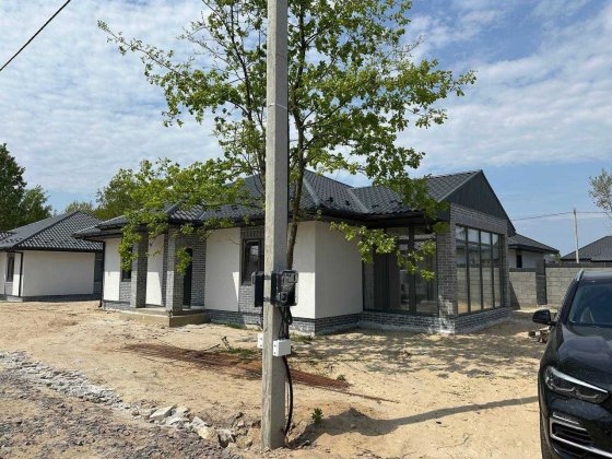 ОДНОПОВЕРХОВИЙ будинок з ремонтом. ГАЗове опалення. Ворзель