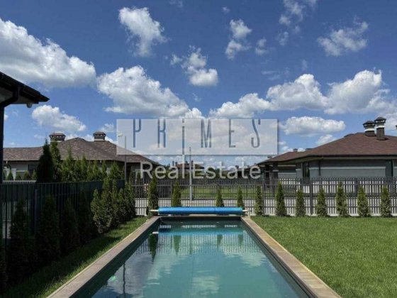 Продаж будинку з ремонтом та басейном КМ Золоче Везувій, Вишеньки Вишенки