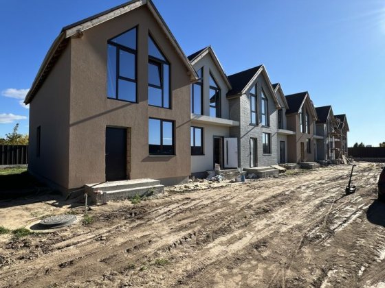 Продається сучасний таунхаус з документами, 100 м²,15 хвилин від Києва Белогородка