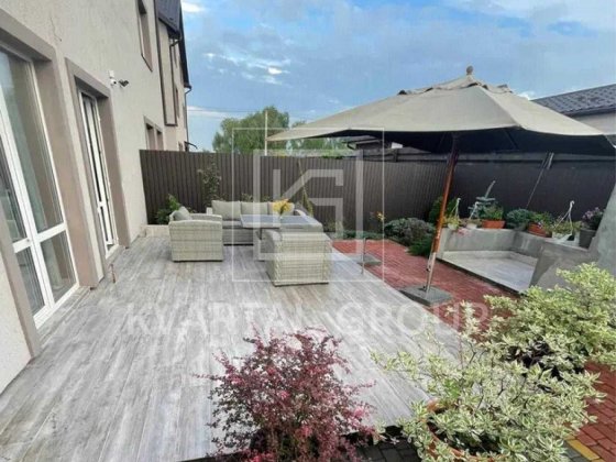 Триповерховий дуплекс 180 м² з терасою та власним двором! Белогородка